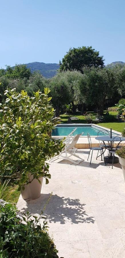 La Bastide Aux Oliviers Hotel Tourrettes-sur-Loup Exterior foto