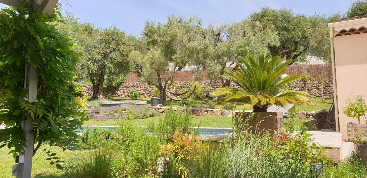 La Bastide Aux Oliviers Hotel Tourrettes-sur-Loup Exterior foto