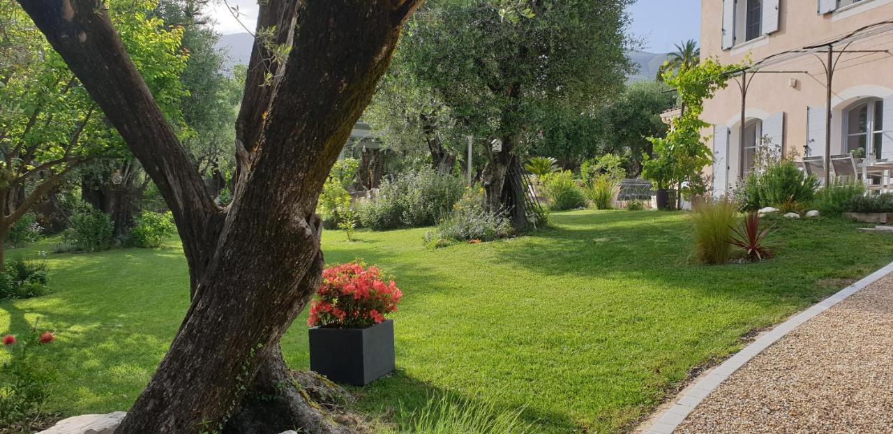 La Bastide Aux Oliviers Hotel Tourrettes-sur-Loup Exterior foto