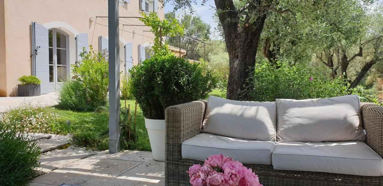 La Bastide Aux Oliviers Hotel Tourrettes-sur-Loup Exterior foto