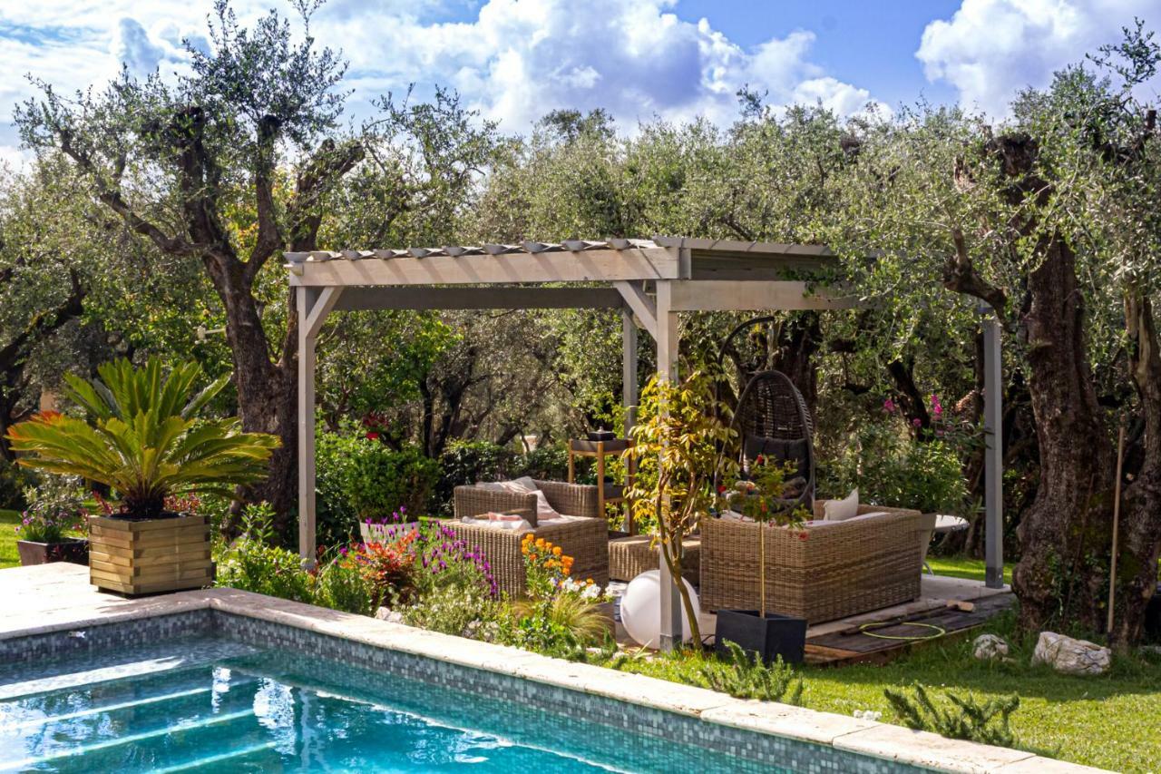 La Bastide Aux Oliviers Hotel Tourrettes-sur-Loup Exterior foto